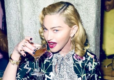 Madonna  35 yaş kiçik sevgilisi ilə - FOTO