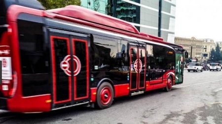 Bakıda sərnişin avtobus sürücüsünü döydü - tutuldu