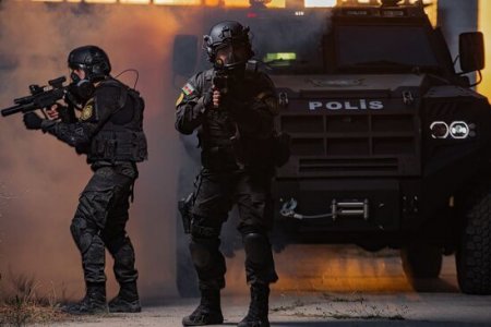 Polis əməliyyat keçirdi, saxlanılan var