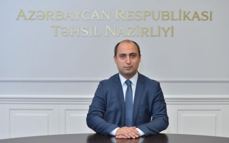 Təhsil naziri müəllimləri təbrik edib