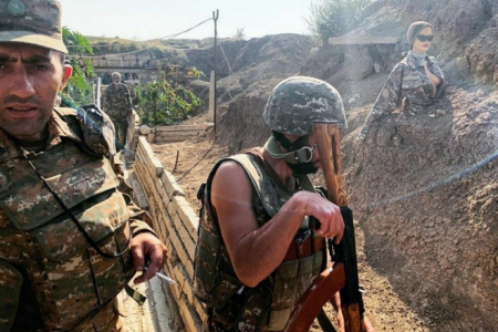 Ermənistan ordusu döyüş bölgəsində manekenlərdən istifadə edir