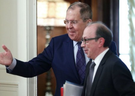 Lavrov və Ayvazyan Qarabağı müzakirə etdi