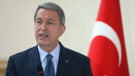 SON DƏQİQƏ: Hülusi Akar Azərbaycana GƏLDİ