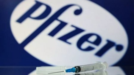 “Pfizer”in rəhbəri İsrailə buraxılmadı