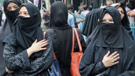 İsveçrədə ictimai yerlərdə niqab və çadra geyilməsi qadağan oluna bilər