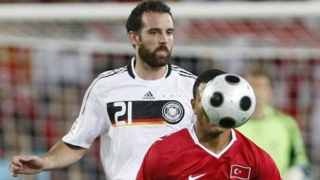 Almaniya millisinin keçmiş futbolçusuna 10 aylıq həbs cəzası verilib