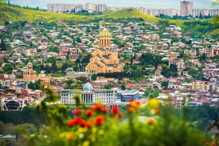 Gürcüstan Azərbaycanla quru sərhədlərini açıb