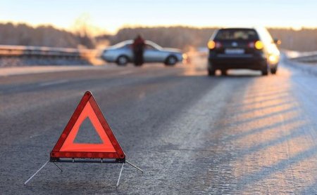 Bakıda iki qardaş yol qəzasında ağır yaralandı