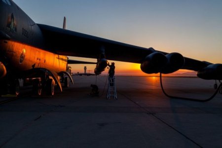 ABŞ Əfqanıstana bombardmançı təyyarələr göndərdi