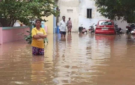 Hindistanda daşqınlar azı 17 nəfərin həyatına son qoydu - Foto