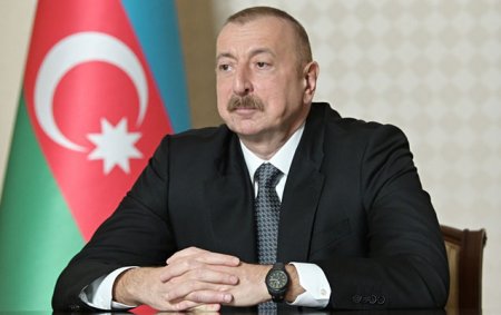 İlham Əliyev Zirvə Toplantısında iştirak edir