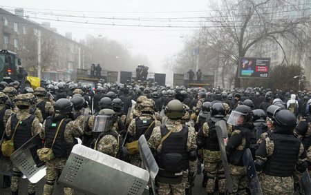 Qazaxıstandakı iğtişaşlarda 13 polis ölüb, 1000-dən çox insan yaralanıb - Yenilənib