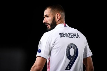 Benzema sosial media hesablarını sildi