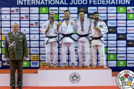 Azərbaycanın veteran cüdoçularından şou: Dünya çempionatının ikinci günündə yeddi medal qazandılar - FOTO