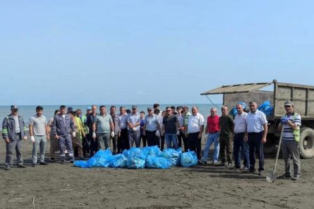 Nabranın dəniz sahil zolağında təmizlik aksiyası keçirildi - FOTO