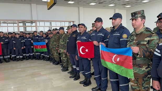 FHN-in Türkiyədə olan çevik xilasetmə qüvvələrinin növbəti qrupu ölkəmizə yola düşüb - YENİLƏNİB + FOTO/VİDEO